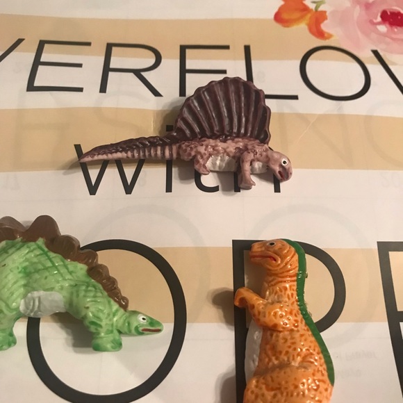 Lot of 3 Vintage Colorful Dinosaur Brooches Lapel Pins New Old Stock - Picture 9 of 14